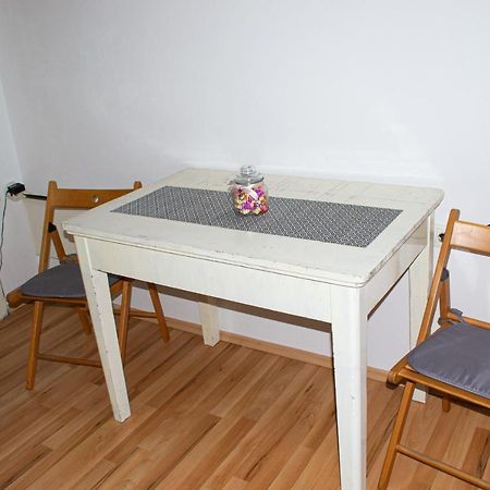 Studio Apartment Kontiki Rijeka Exteriör bild