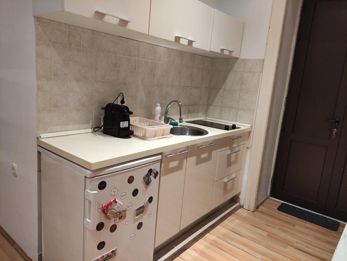 Studio Apartment Kontiki Rijeka Exteriör bild